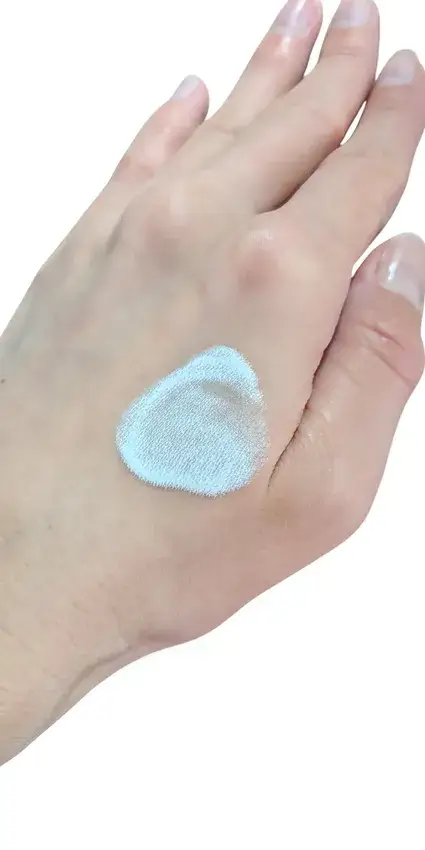 アテニア・クリアアップベース・グリーントーンの実際の色や質感